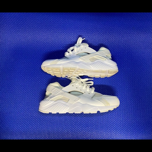 Nike Huarache Run “White Pure Platinum” (GS) - Picture 6 of 10